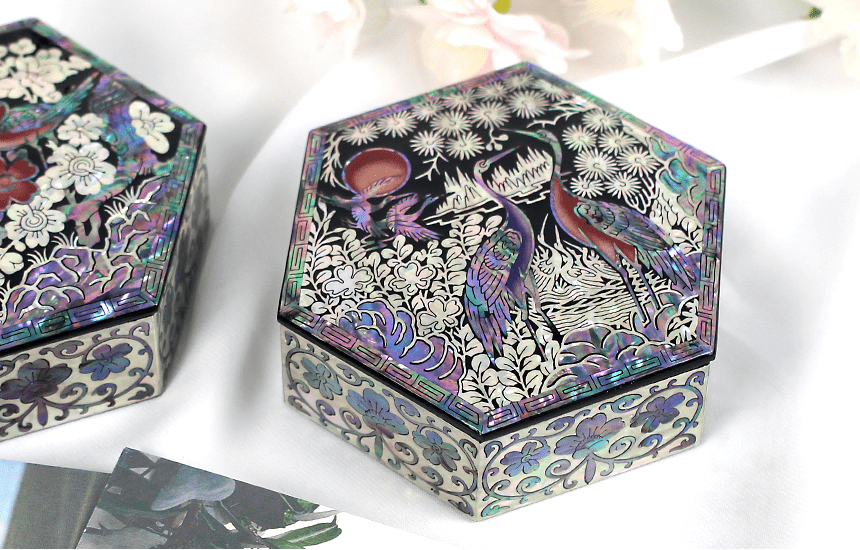mother-of-pearl colored hexagon jewelery box