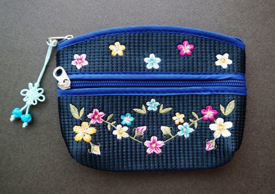 Korean traditional Quilt Coin purse Ramie Plum blossom embroidery